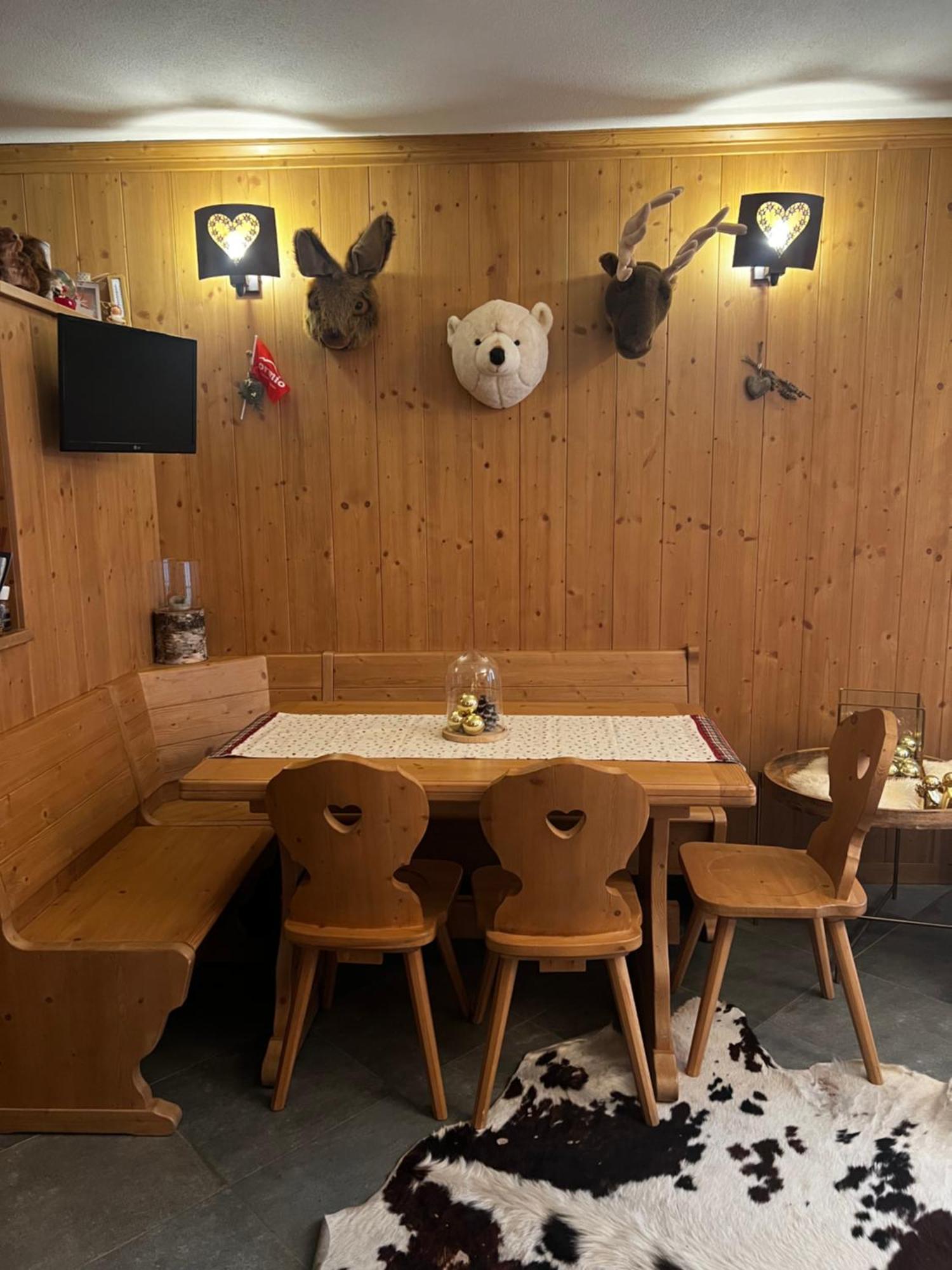 Appartamento Incantevole Con Box E Ski Room, Wi-Fi, Bormio Bagian luar foto